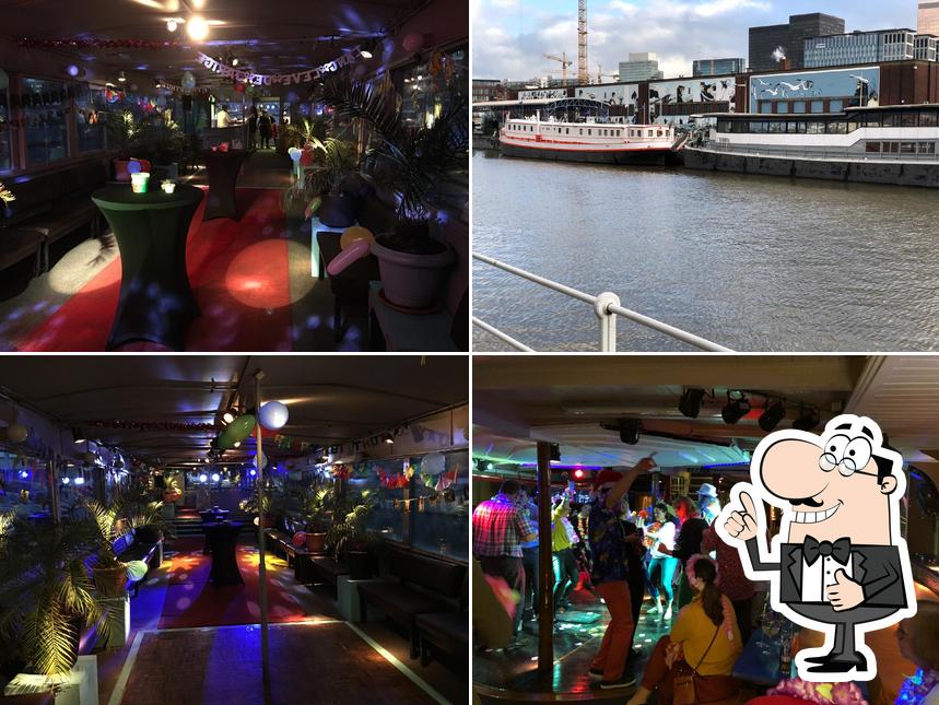 Ric's River Boat